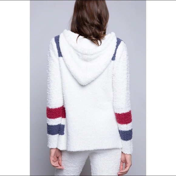 🎉HOST PICK🎉 POL Berber Fleece Hoodie - Picture 8 of 9